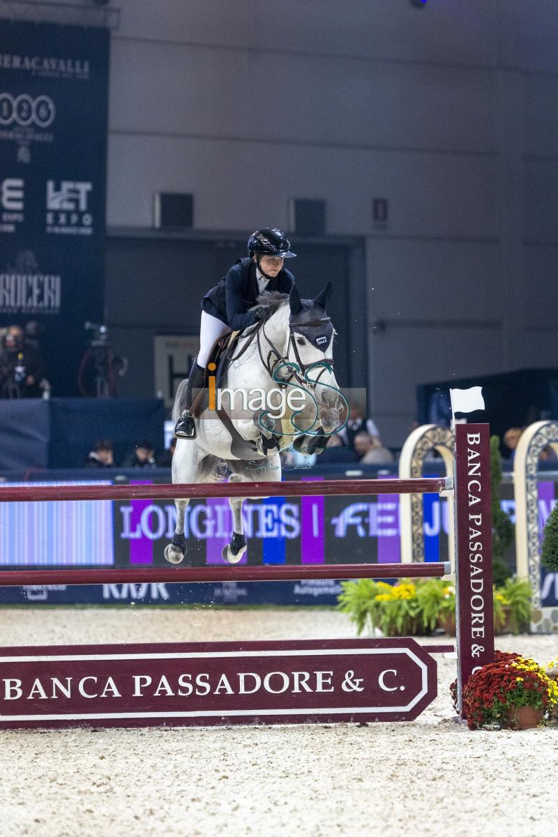 Hinners Sophie (GER) riding Nuraya 3_Verona_20241109_SS358053.jpg
